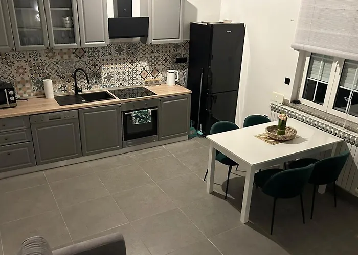 Apartment With Parking Space - 25404